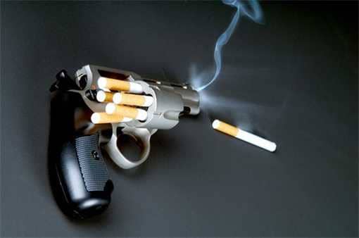 pistolet chargé de cigarettes